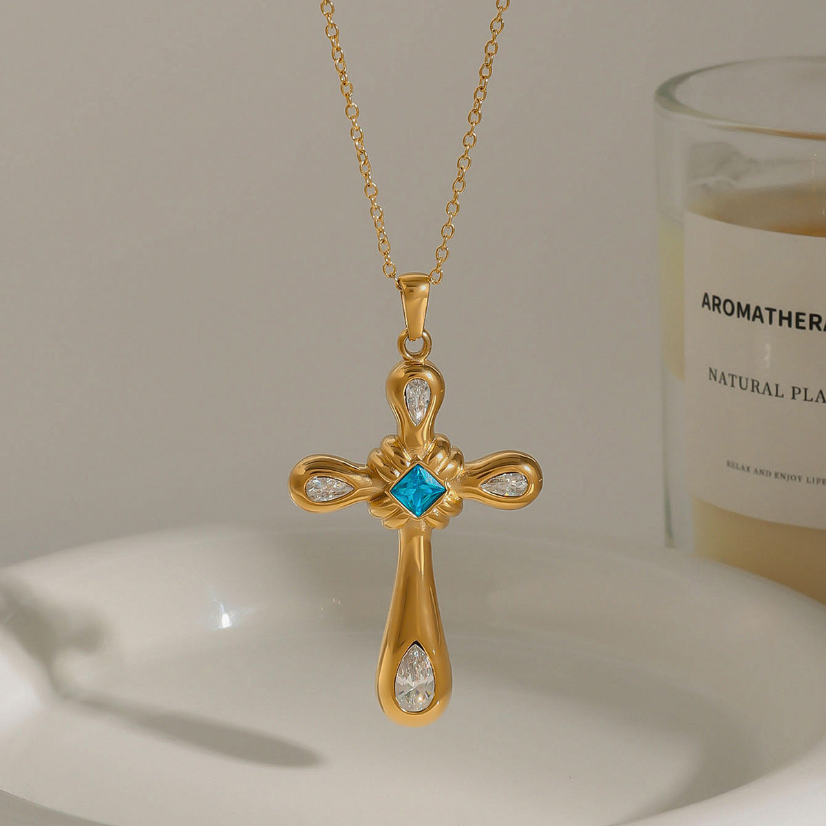 Zircon Titanium SS Necklace Light Luxury High-grade Jewelry
